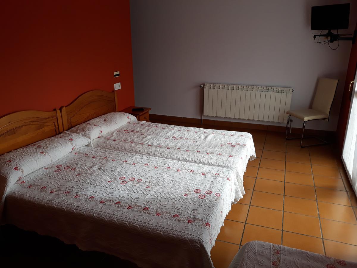 Hostal Ardoi Zizur Mayor Exterior photo